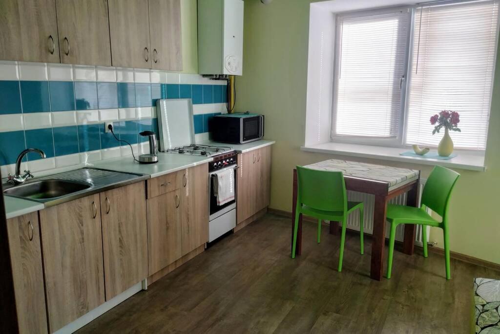 Family And Friends Apartment テルノーピリ エクステリア 写真